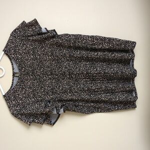 Unbranded Stretchy Shirt Top Tiered Flutter Sleeves Black Micropleats